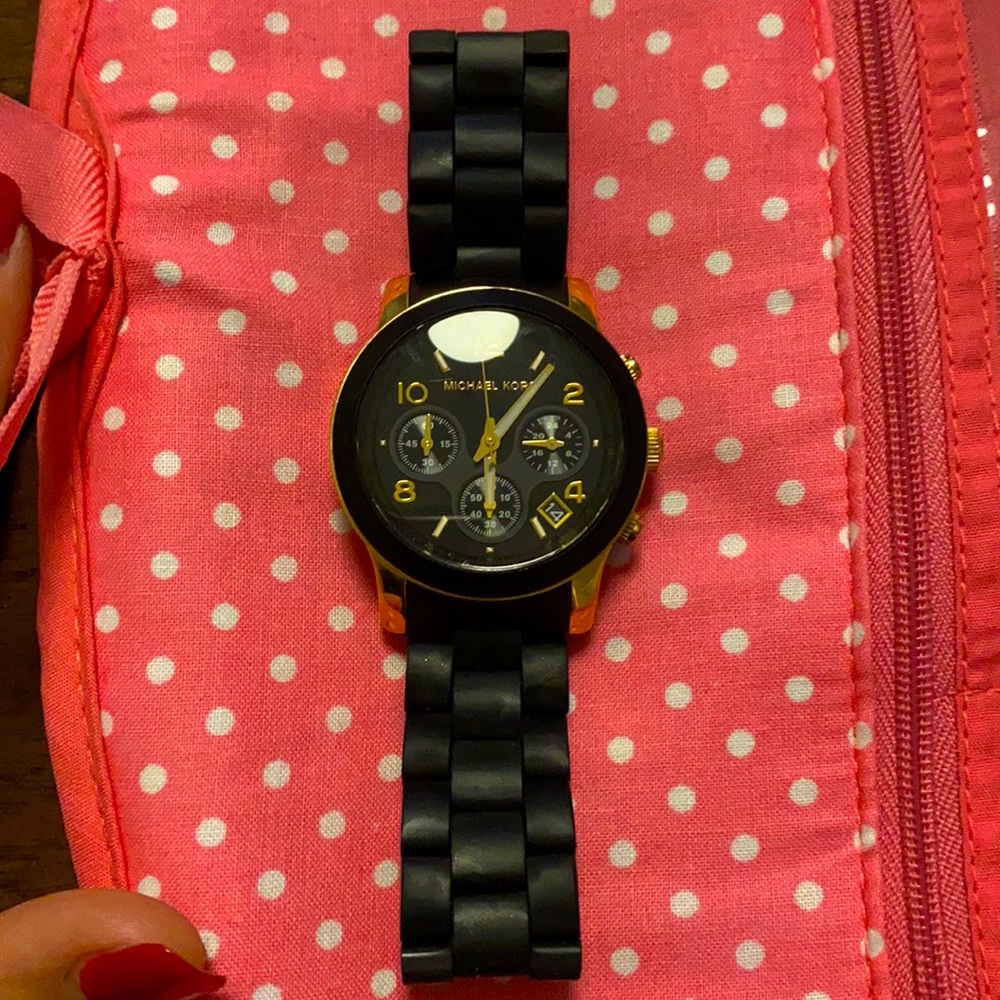 MICHAEL KORS watch.